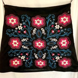 Retro Embroidered Mini Skirt Medium